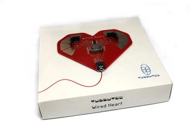 Tubbutec Wired Heart synth stereo touch in box