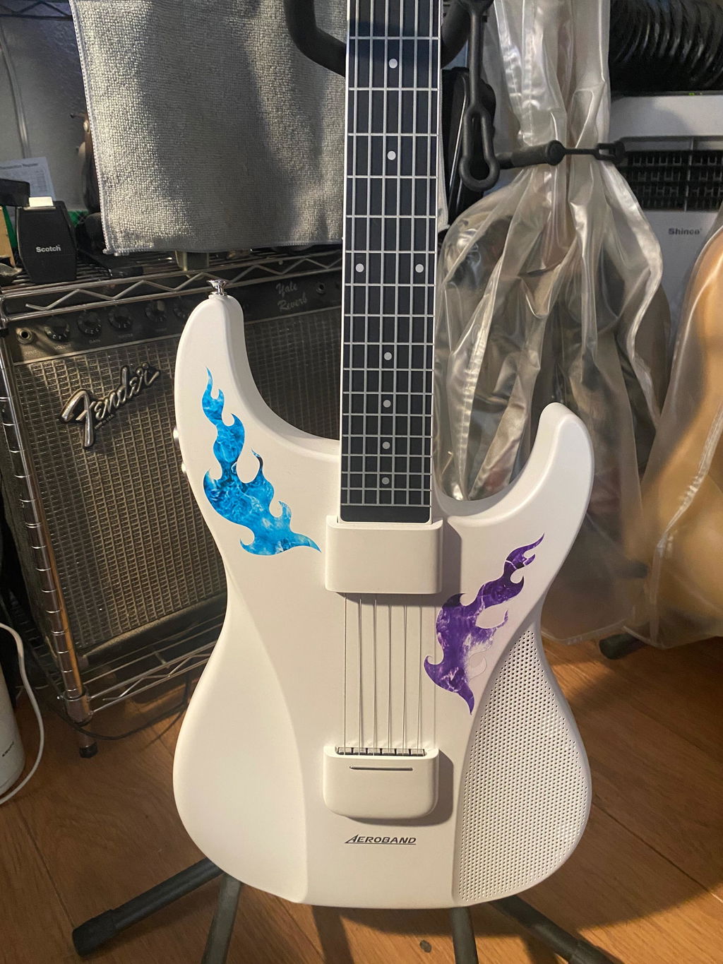 Aeroband Guitar chitarra digitale in silicone nera travel
