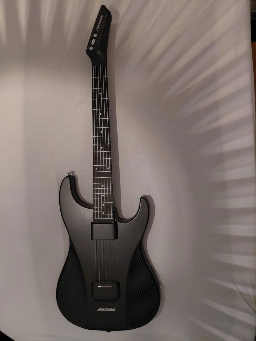 Aeroband Guitar chitarra digitale in silicone nera travel