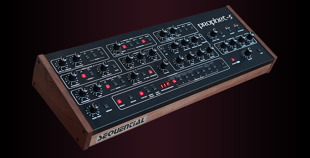 Sequential Prophet-5 Desktop modulo synth analogico