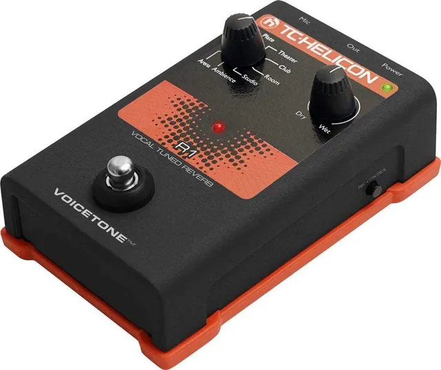 TC Helicon VoiceTone R1 pedale riverbero voce live
